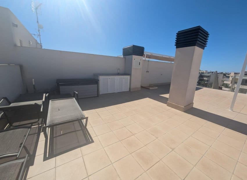 3 bedroom Apartment for sale in Villamartin with pool - € 350,000 (Ref: 9849763)