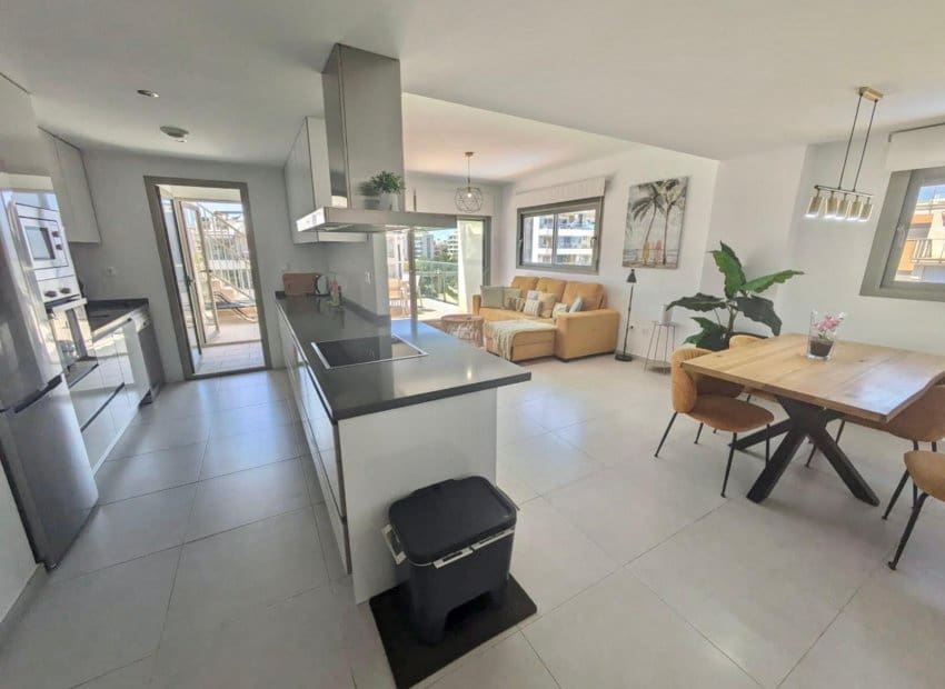3 bedroom Apartment for sale in Villamartin with pool - € 350,000 (Ref: 9849763)