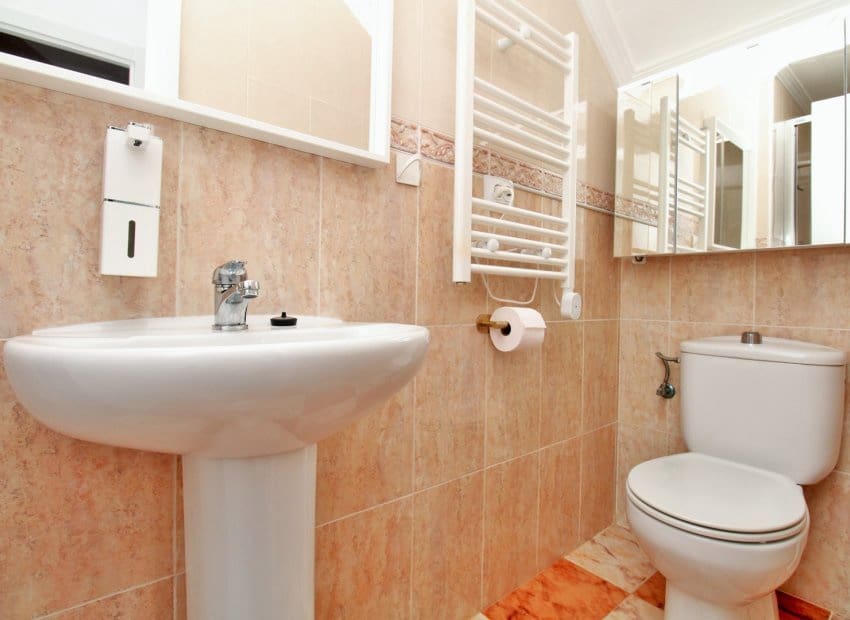 Casa de 2 habitaciones en Orihuela Costa en venta con piscina - 219.900 € (Ref: 9852155)