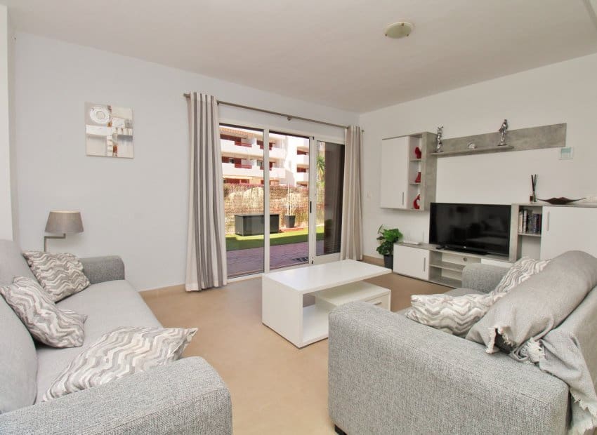 3 soveværelse Lejlighed til salg i Playa Flamenca med swimmingpool - € 225.000 (Ref: 9852156)