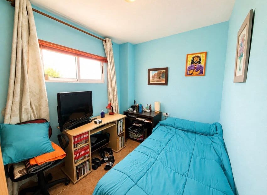 2 soverom Leilighet til salgs i Torrevieja med svømmebasseng - € 130 000 (Ref: 9852157)