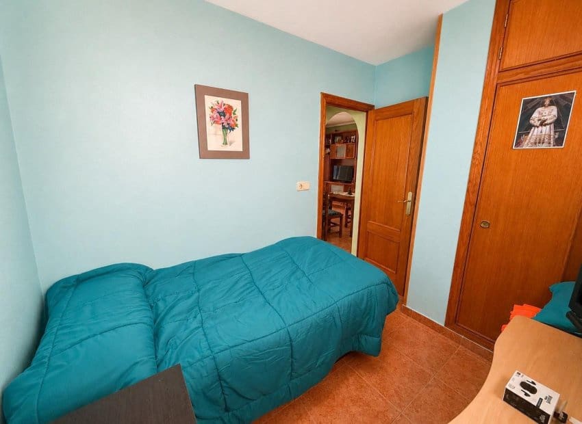 2 soverom Leilighet til salgs i Torrevieja med svømmebasseng - € 130 000 (Ref: 9852157)