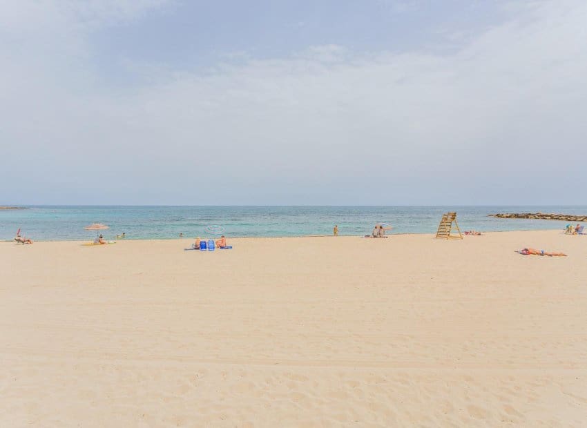 2 soverom Leilighet til salgs i Torrevieja med svømmebasseng - € 130 000 (Ref: 9852157)