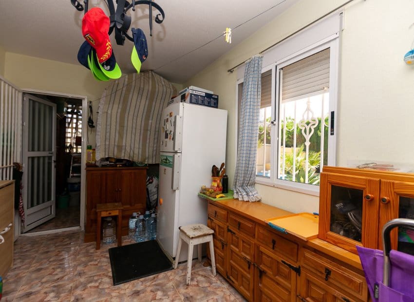 4 soveværelse Villa til salg i Orihuela Costa med swimmingpool - € 560.000 (Ref: 9852158)
