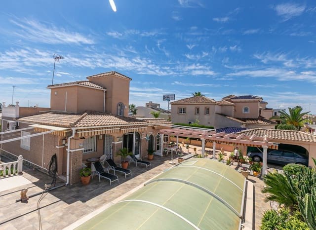 4 soverom Villa til salgs i La Regia, Orihuela med svømmebasseng - € 560 000 (Ref: 9852158)