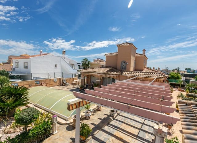 4 soverom Villa til salgs i La Regia, Orihuela med svømmebasseng - € 560 000 (Ref: 9852158)