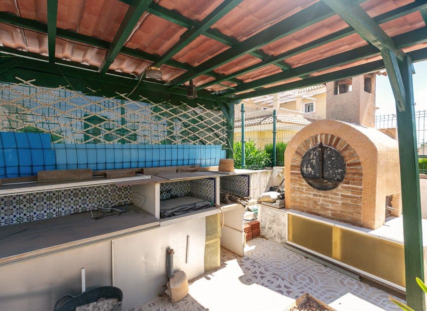 4 soveværelse Villa til salg i Orihuela Costa med swimmingpool - € 560.000 (Ref: 9852158)