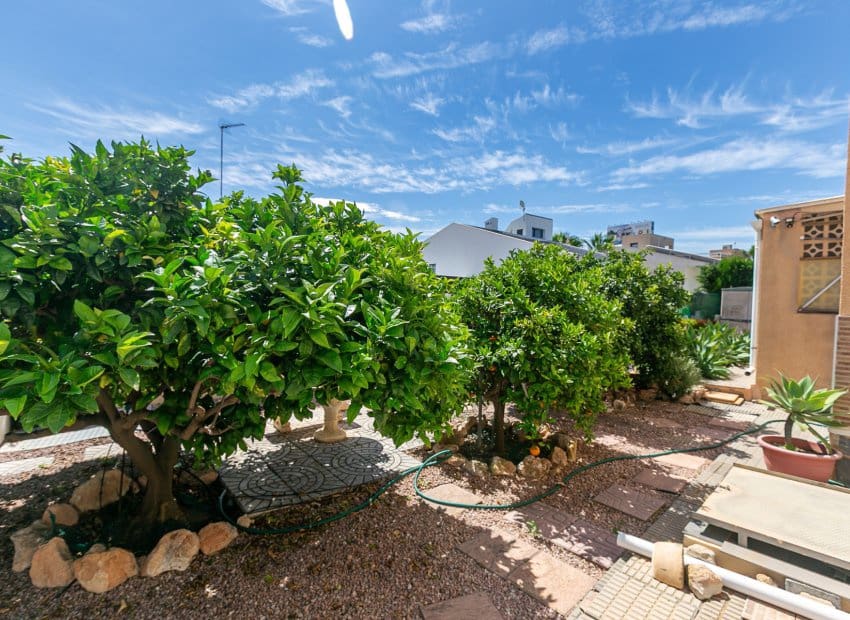 4 soveværelse Villa til salg i Orihuela Costa med swimmingpool - € 560.000 (Ref: 9852158)