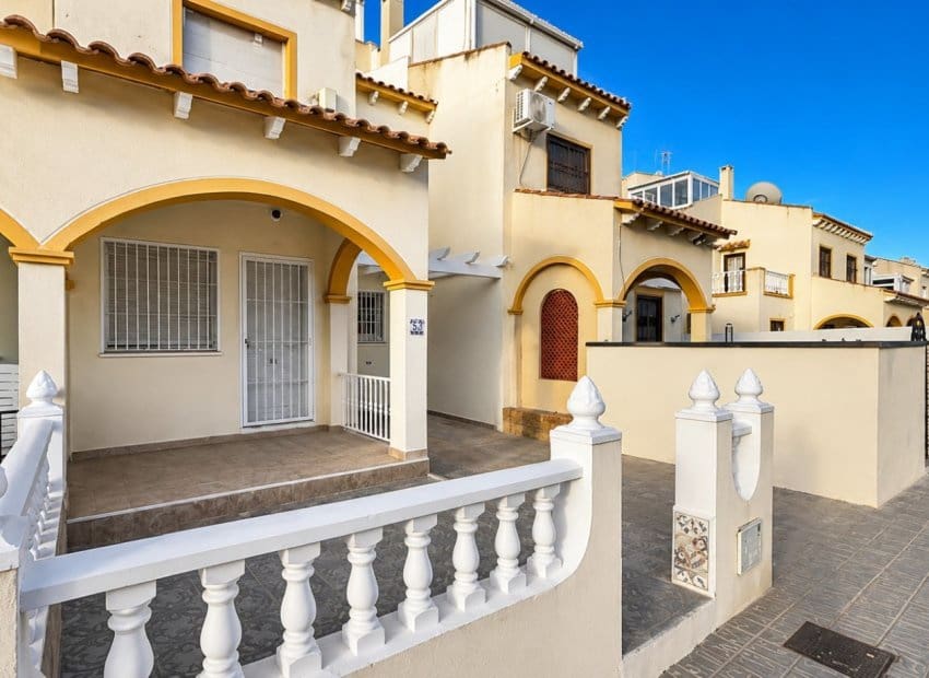 2 sypialnia Dom na sprzedaż w Orihuela Costa - 214 900 € (Ref: 9852159)