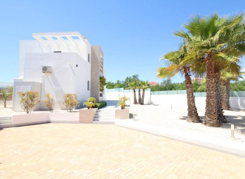 3 soverom Villa til salgs i La Marquesa med svømmebasseng - € 699 000 (Ref: 9857785)