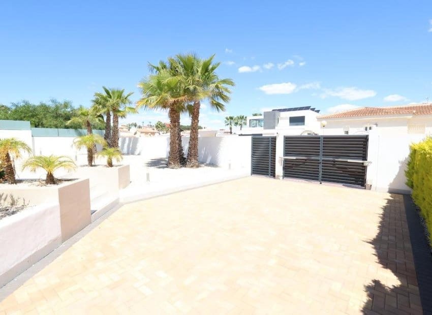 3 soverom Villa til salgs i La Marquesa med svømmebasseng - € 699 000 (Ref: 9857785)