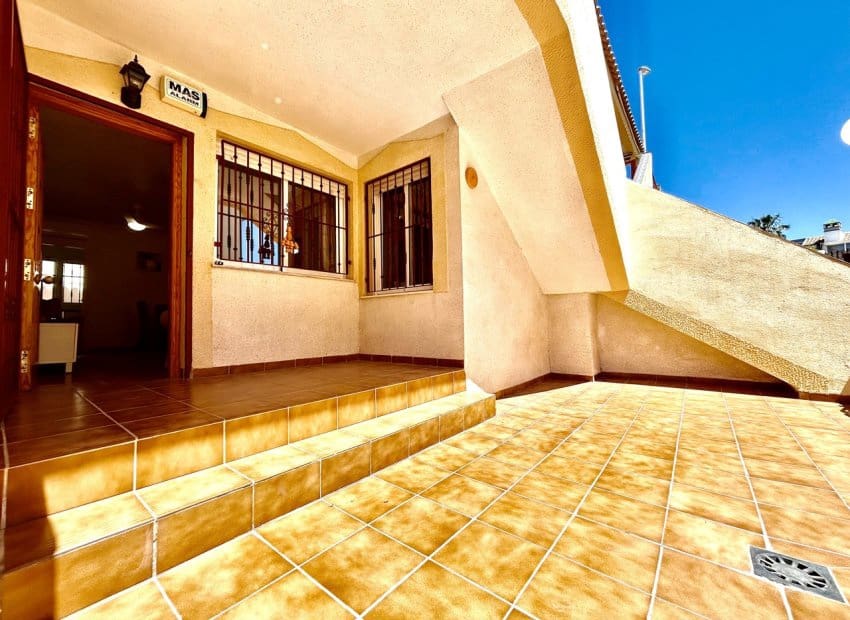 2 Zimmer Apartment zu verkaufen in La Zenia mit Pool - 190.900 € (Ref: 9858155)