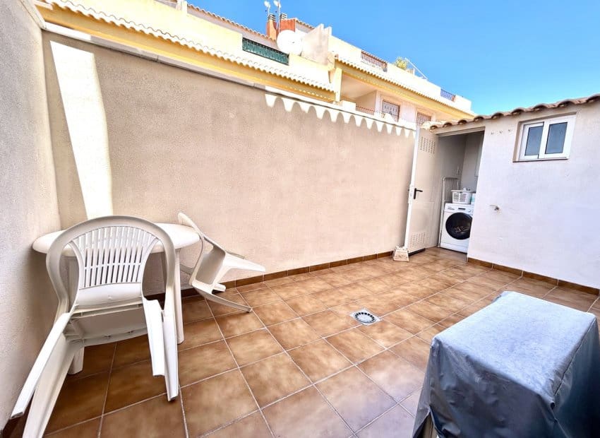 2 Zimmer Apartment zu verkaufen in La Zenia mit Pool - 190.900 € (Ref: 9858155)