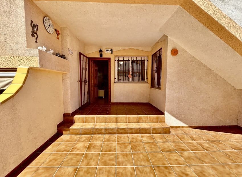 2 Zimmer Apartment zu verkaufen in La Zenia mit Pool - 190.900 € (Ref: 9858155)