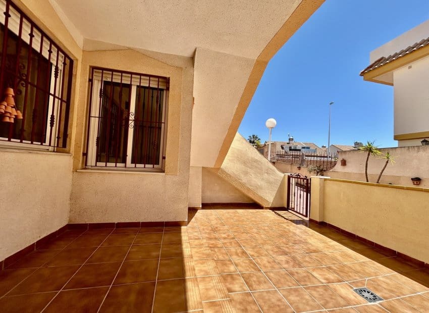 2 Zimmer Apartment zu verkaufen in La Zenia mit Pool - 190.900 € (Ref: 9858155)
