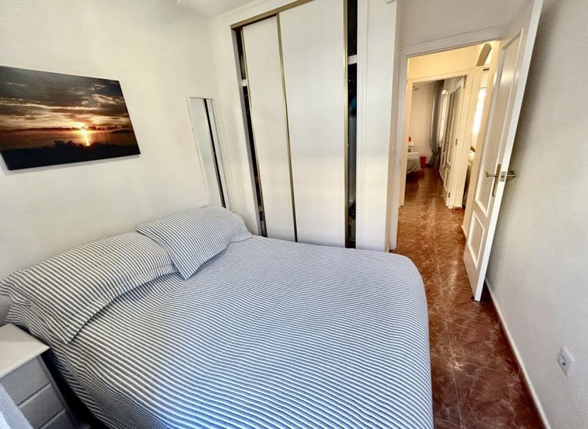 2 Zimmer Apartment zu verkaufen in La Zenia mit Pool - 190.900 € (Ref: 9858155)
