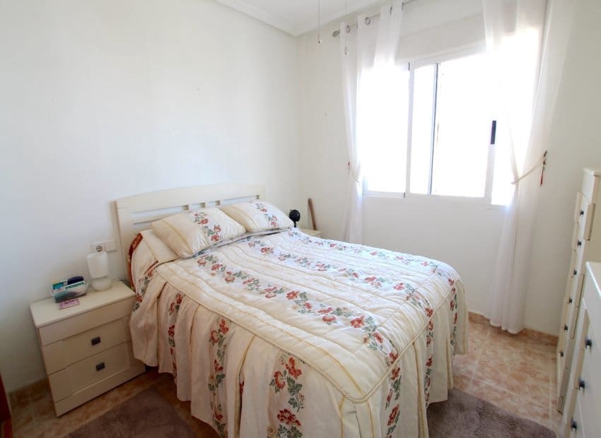 3 soveværelse Lejlighed til salg i Orihuela Costa - € 188.500 (Ref: 9861021)