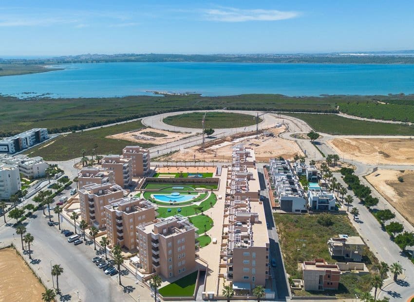 3 slaapkamer Appartement te koop in El Raso met zwembad - € 299.900 (Ref: 9861022)