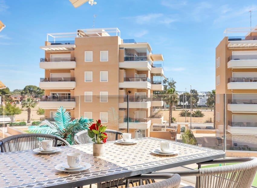 3 slaapkamer Appartement te koop in El Raso met zwembad - € 299.900 (Ref: 9861022)