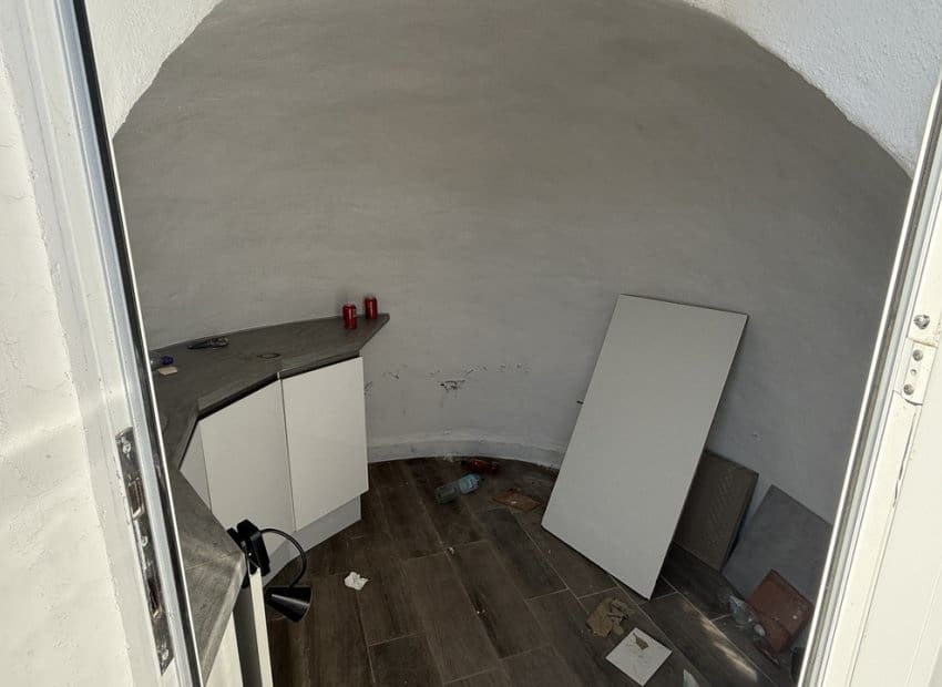 Chalet de 2 habitaciones en Villamartin en venta con piscina - 249.950 € (Ref: 9861024)