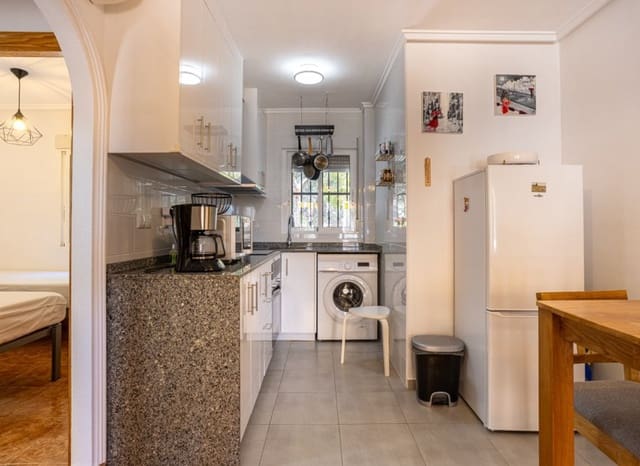 2 soveværelse Lejlighed til salg i Algorfa med swimmingpool - € 129.000 (Ref: 9861026)