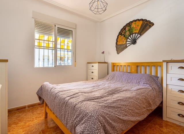 2 soveværelse Lejlighed til salg i Algorfa med swimmingpool - € 129.000 (Ref: 9861026)