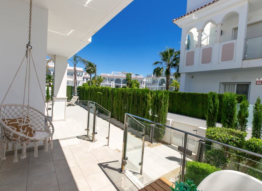 2 soverom Leilighet til salgs i Dona Pepa med svømmebasseng - € 275 000 (Ref: 9862097)