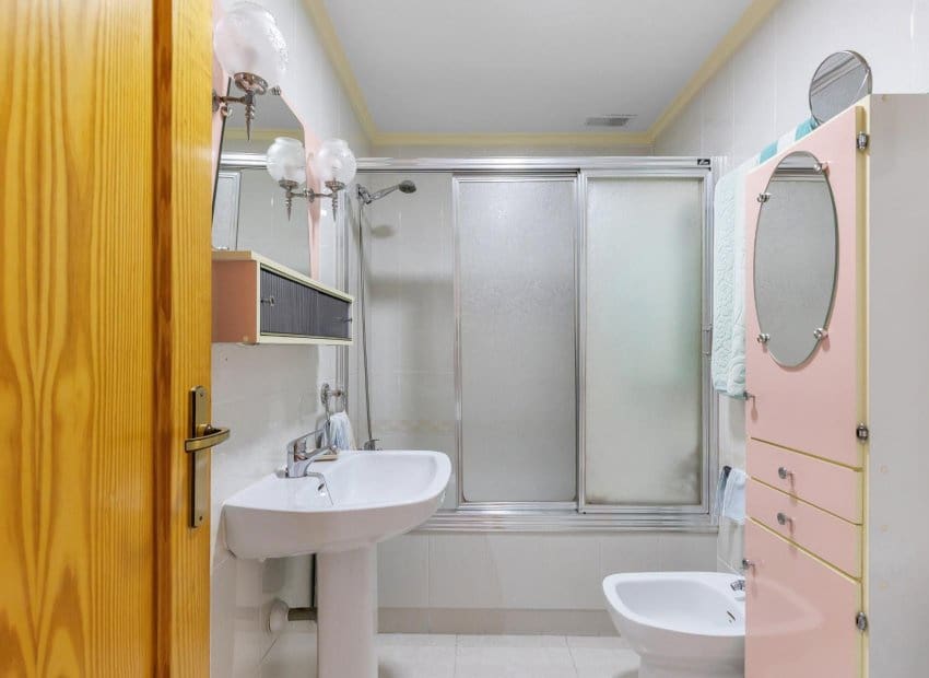 1 chambre Appartement à vendre à Torrevieja - 124 900 € (Ref: 9862098)
