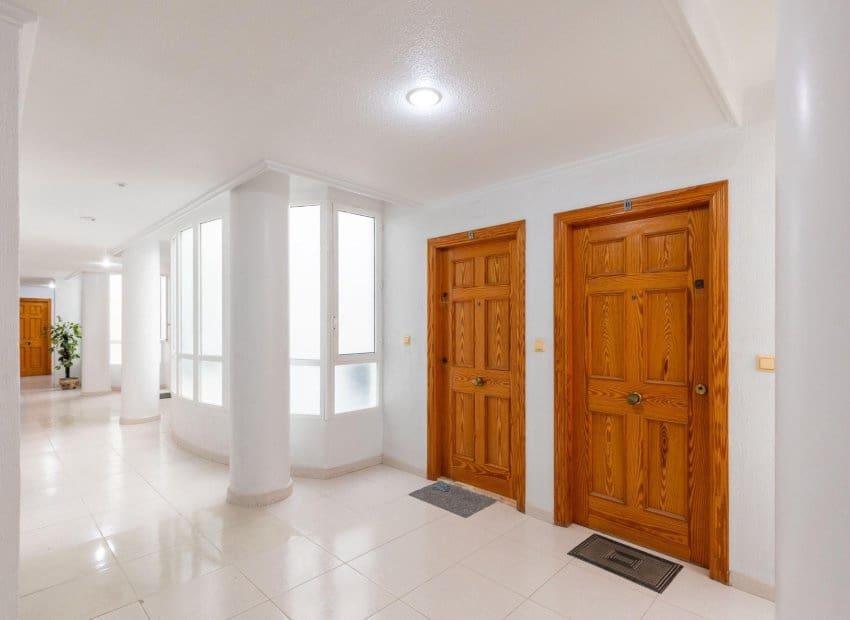1 chambre Appartement à vendre à Torrevieja - 124 900 € (Ref: 9862098)