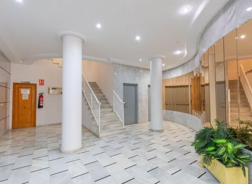 1 chambre Appartement à vendre à Torrevieja - 124 900 € (Ref: 9862098)