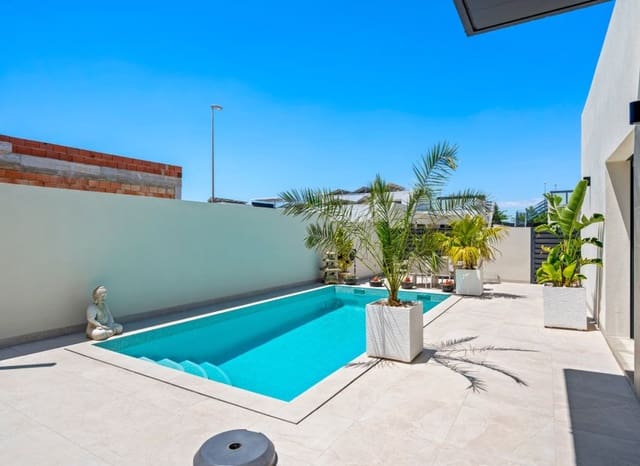 3 quarto Moradia para venda em Daya Nueva com piscina - 399 900 € (Ref: 9862100)