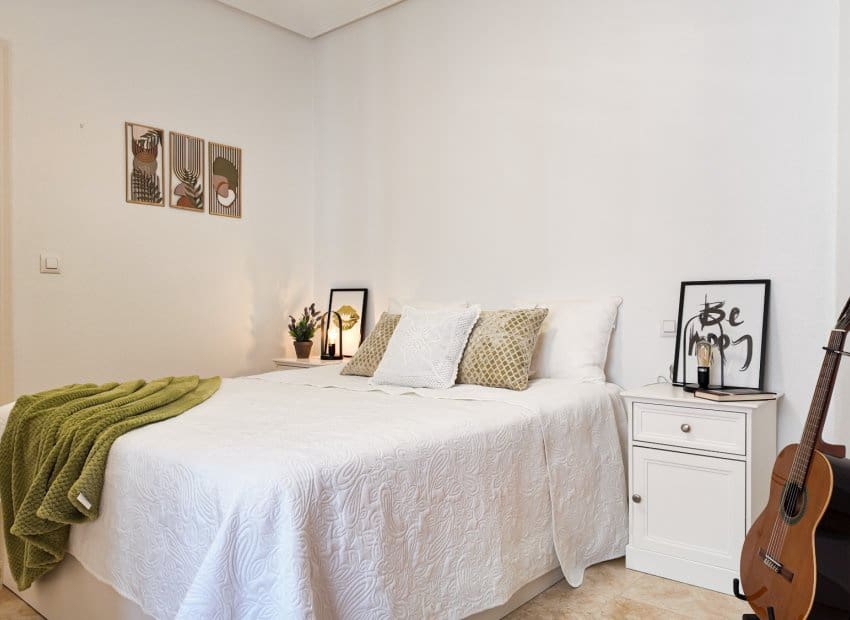 2 Zimmer Apartment zu verkaufen in Torrevieja mit Pool - 169.000 € (Ref: 9865551)