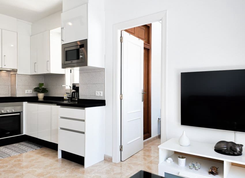 2 Zimmer Apartment zu verkaufen in Torrevieja mit Pool - 169.000 € (Ref: 9865551)