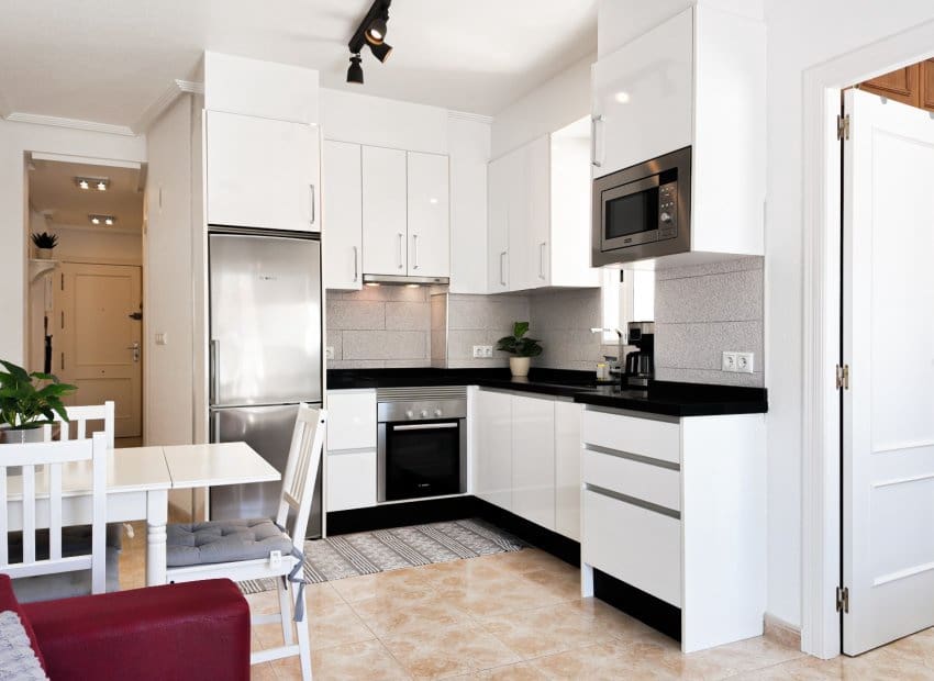 2 Zimmer Apartment zu verkaufen in Torrevieja mit Pool - 169.000 € (Ref: 9865551)
