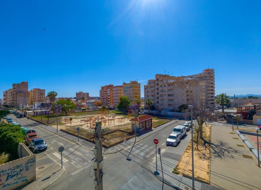 3 camera da letto Casa in vendita in Torrevieja - 185.000 € (Rif: 9865558)