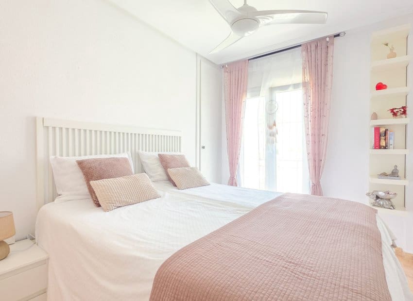 2 bedroom Townhouse for sale in Los Balcones with pool - € 218,500 (Ref: 9865559)