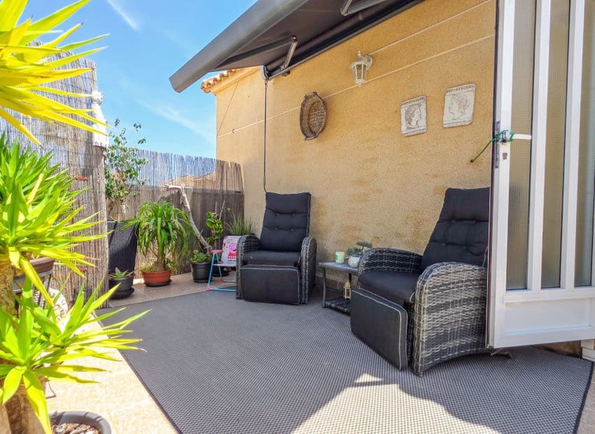 2 bedroom Townhouse for sale in Los Balcones with pool - € 218,500 (Ref: 9865559)