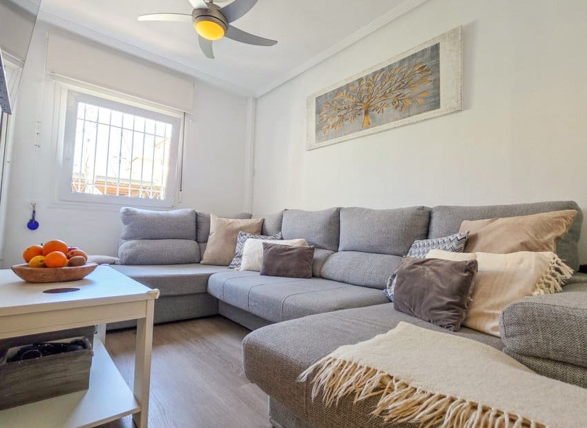 2 bedroom Townhouse for sale in Los Balcones with pool - € 218,500 (Ref: 9865559)