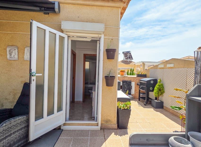 2 bedroom Townhouse for sale in Los Balcones with pool - € 218,500 (Ref: 9865559)