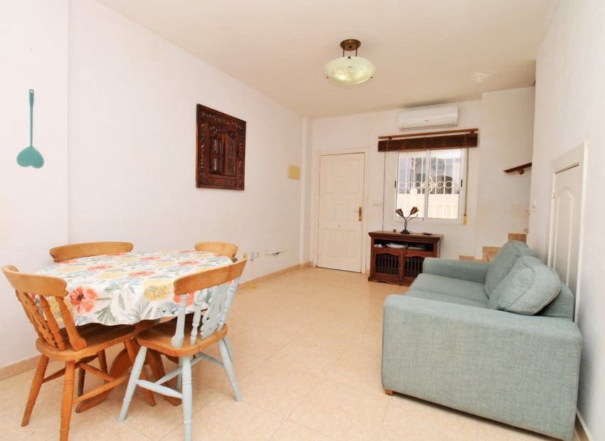 2 bedroom Townhouse for sale in Villamartin with pool - € 162,995 (Ref: 9865561)
