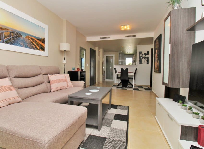 2 slaapkamer Appartement te koop in Villamartin met zwembad - € 219.900 (Ref: 9865562)
