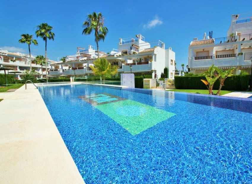 2 slaapkamer Appartement te koop in Villamartin met zwembad - € 219.900 (Ref: 9865562)