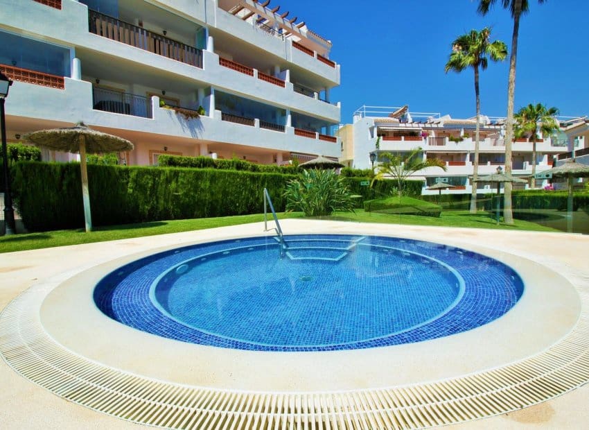 2 slaapkamer Appartement te koop in Villamartin met zwembad - € 219.900 (Ref: 9865562)