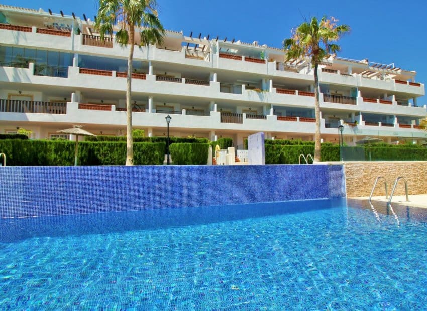 2 slaapkamer Appartement te koop in Villamartin met zwembad - € 219.900 (Ref: 9865562)