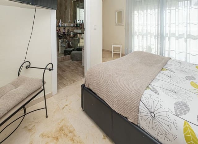 3 sypialnia Willa na sprzedaż w Las Ramblas Golf, Orihuela z basenem - 529 000 € (Ref: 9869629)