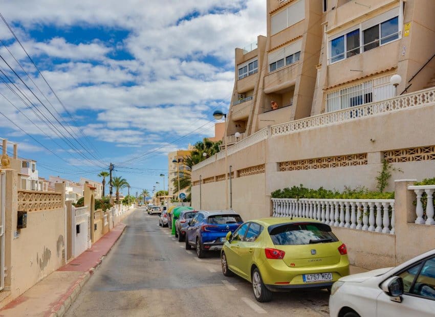 1 soverom Leilighet til salgs i La Mata med svømmebasseng - € 145 000 (Ref: 9869667)