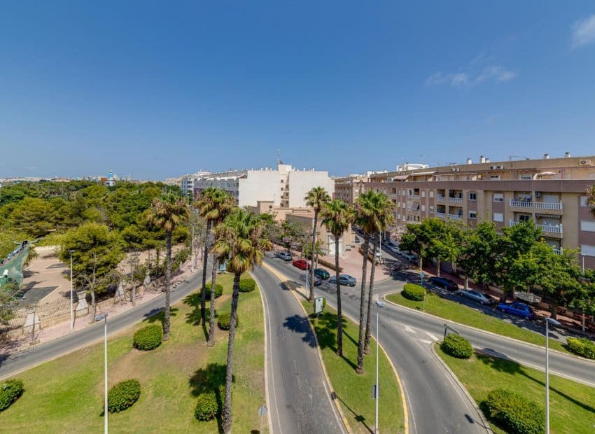 2 quarto Apartamento para venda em Torrevieja com piscina - 154 969 € (Ref: 9869670)