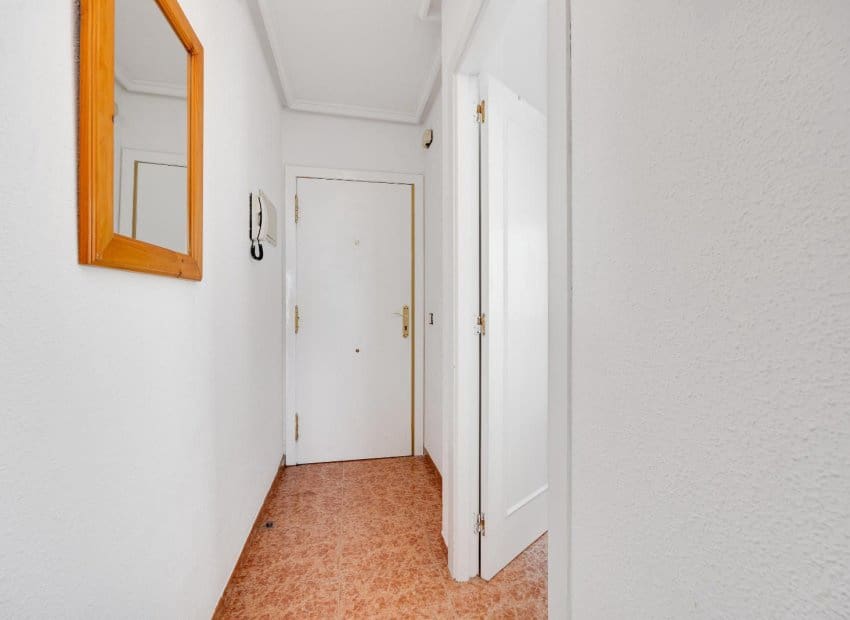 2 quarto Apartamento para venda em Torrevieja com piscina - 154 969 € (Ref: 9869670)