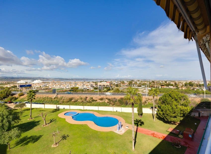 2 quarto Apartamento para venda em Torrevieja com piscina - 154 969 € (Ref: 9869670)