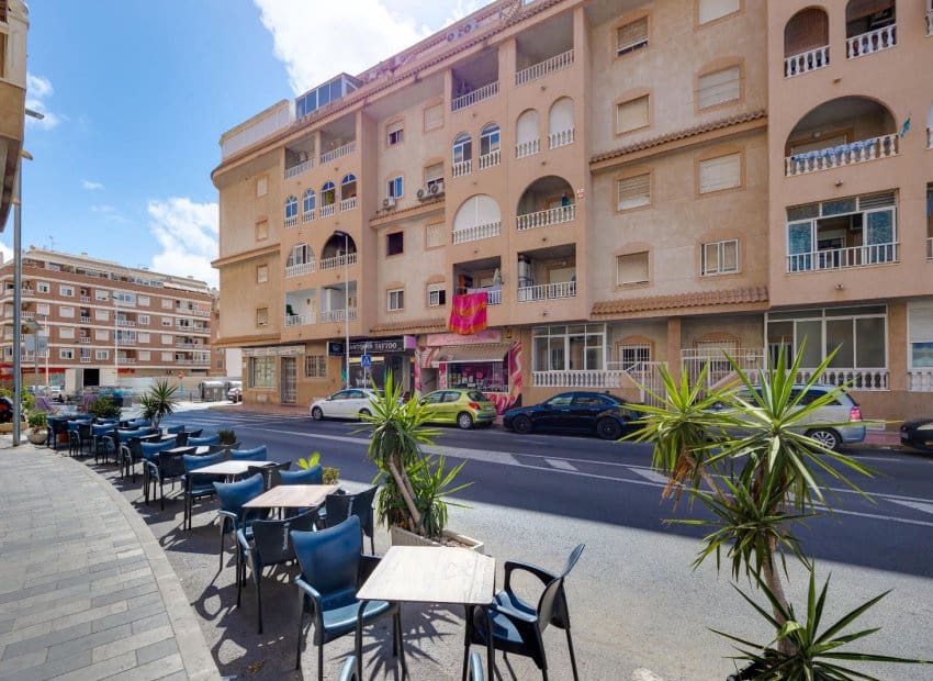 2 quarto Apartamento para venda em Torrevieja com piscina - 154 969 € (Ref: 9869670)